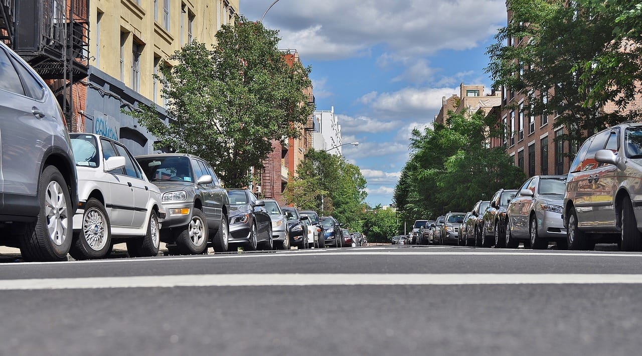Garer sa voiture : trouvez le parking idéal facilement
